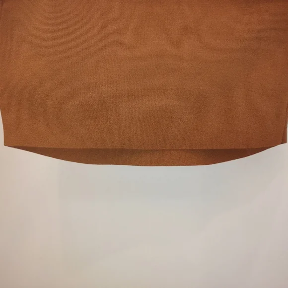 House Of Harlow 1960 Mock Neck Sleeveless Knit Top - Picture 6 of 7